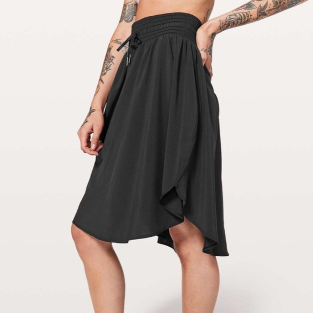 Lululemon The Everyday Skirt - Sz 4